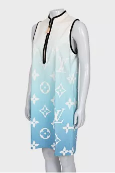 Straight dress with a front zipper
