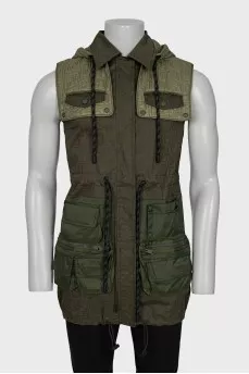Men's vest with a detachable hood