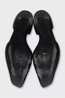 Open leather shoes