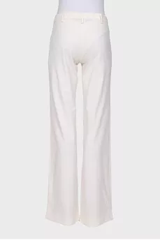 Straight-leg trousers with a zipper and buttons