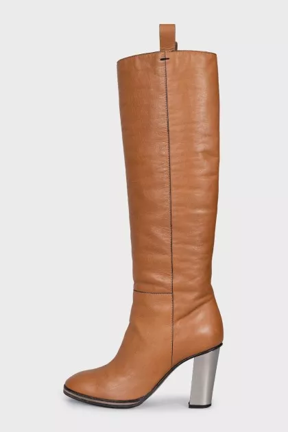 Leather boots with silver heels