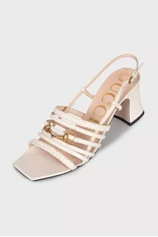 Leather sandals with a stable heel