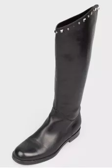 Low -speed boots with spikes