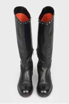 Low -speed boots with spikes