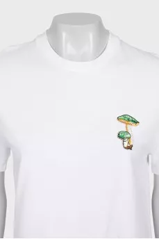 Straight T-shirt decorated with a patch