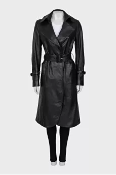 Leather coat with belt and patch pockets