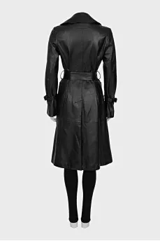 Leather coat with belt and patch pockets