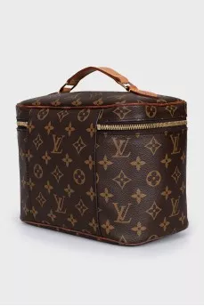 Cosmetic bag with zipper in the brand print