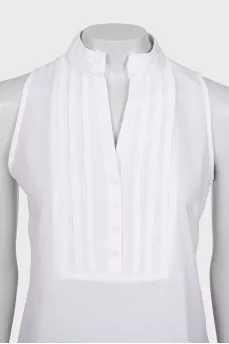 Sleeveless button-down blouse