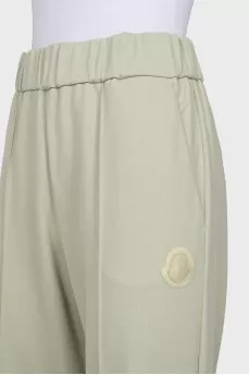 Wide trousers with slits at the bottom