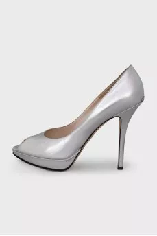 Silver leather open-toe shoes