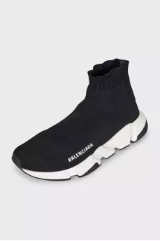 Speed sneakers with contrasting soles