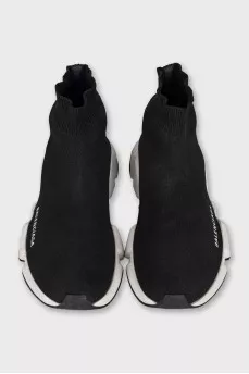 Speed sneakers with contrasting soles
