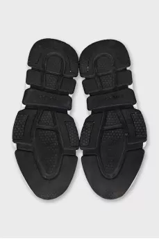 Speed sneakers with contrasting soles