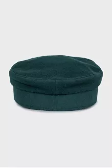Green cap with embroidered logo