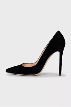 Black velvet pumps