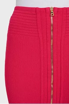 Fitted skirt with front zipper