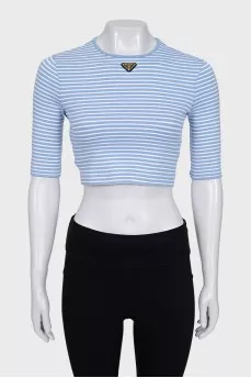 Cropped, fitted T-shirt