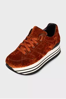 Velvet high-soled sneakers