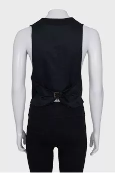 Black button-down vest