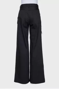 Wide black trousers with patch pockets