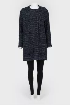 Knitted coat with patch pockets with tag