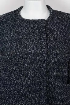 Knitted coat with patch pockets with tag