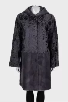 Reversible straight-cut coat with buttons