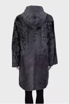 Reversible straight-cut coat with buttons