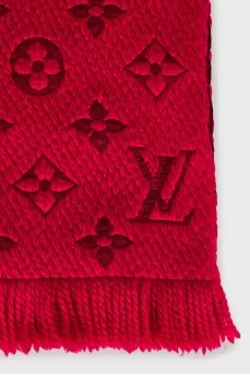Red scarf with signature print