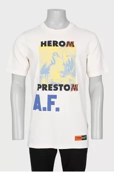 Men's straight-cut t-shirt with tag