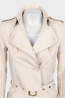 White double-breasted trench coat