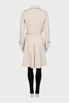 White double-breasted trench coat