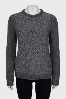 Gray sweater with knitted print