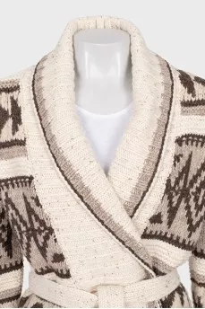 Knitted cardigan with a geometric print