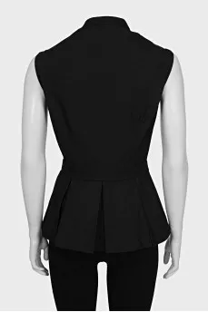 Black sleeveless blouse