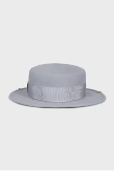 Felt hat with chain