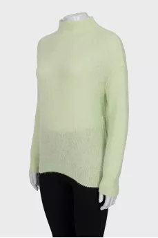 Sweater with a side slit