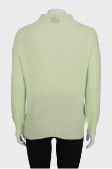 Sweater with a side slit