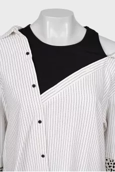 Loose blouse with contrasting cuffs