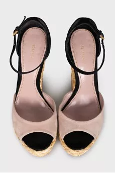 Sandals with chunky weave