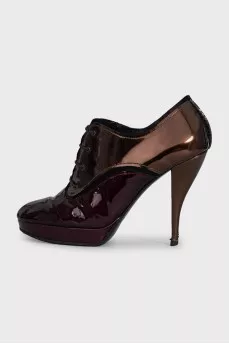 Patent leather lace-up ankle boots