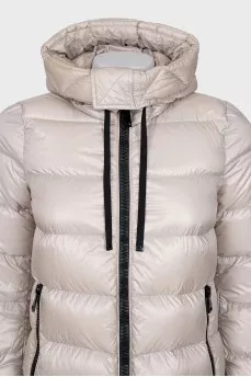 Straight-cut down jacket with a hood