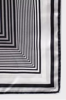 Black and white geometric print scarf