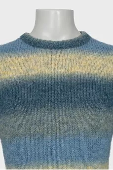 Men's sweater with tag