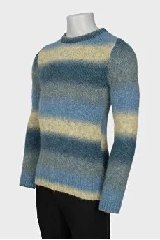 Men's sweater with tag