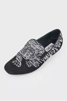 Men's loafers with gray embroidery