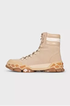 Замшеві черевики на рельєфній підошві