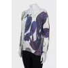 Loose-fitting jumper with a print