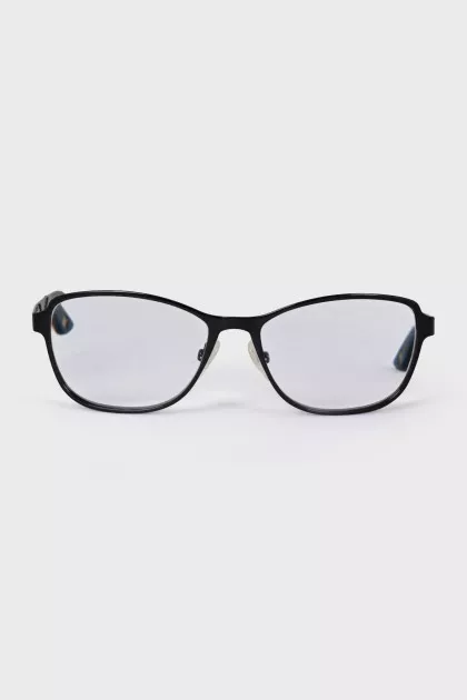 Thin-frame prescription glasses
